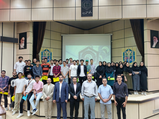 از آشنایی تا انگیزه؛ نشست صمیمی نوورودها و مدیران گروه‌ها