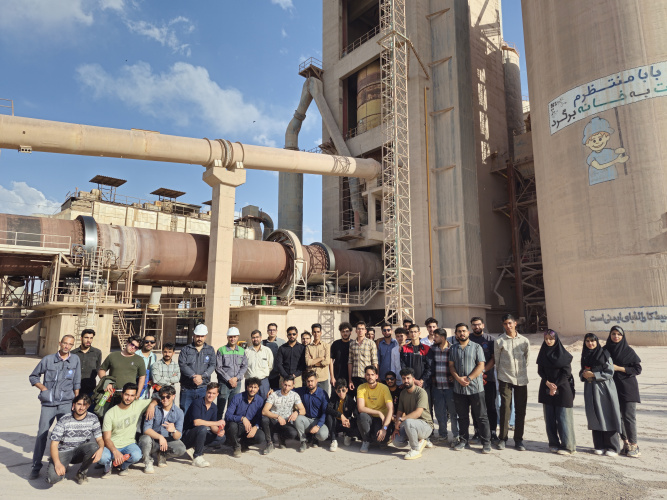 حرکت علمی در مسیر تولید؛ بازدید تخصصی دانشجویان مهندسی از شرکت سیمان قائنات